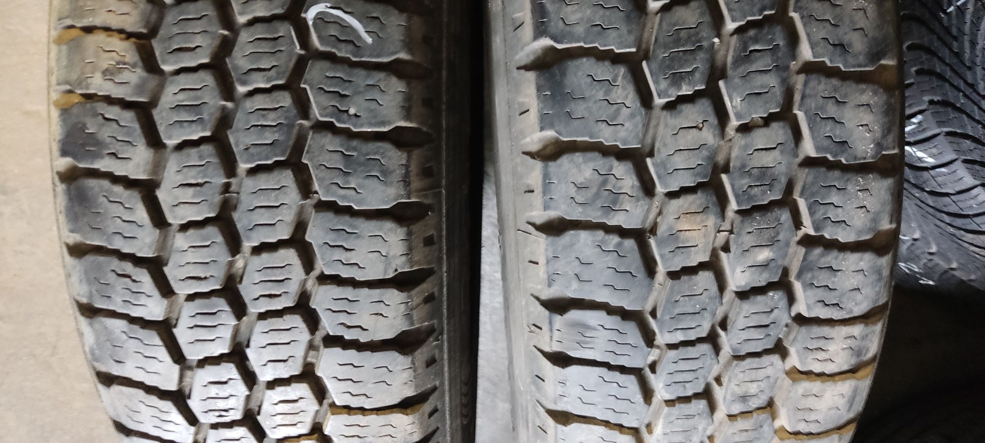 2szt 195 70r 15 c. Sava trenta m+s