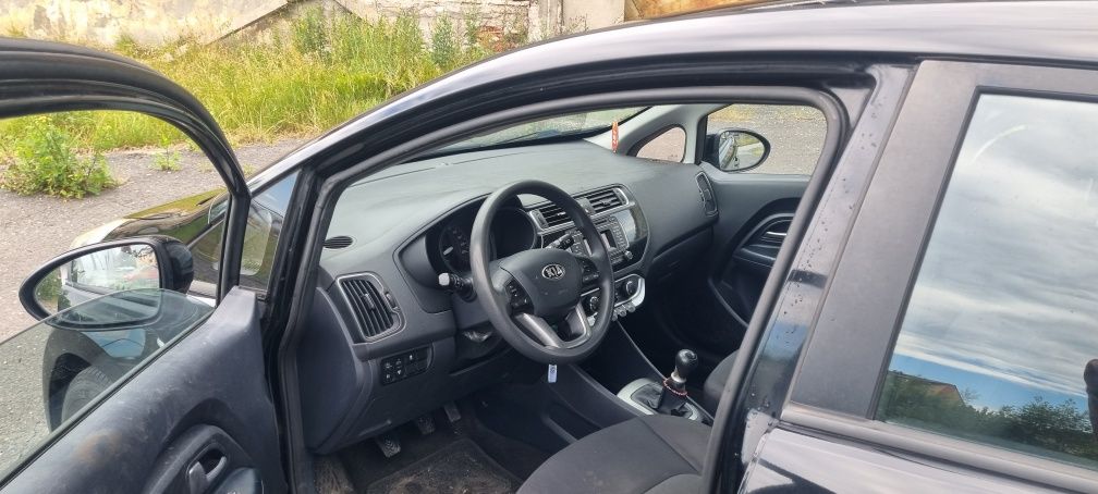 Kia rio 2015 r 130 tys przebieg