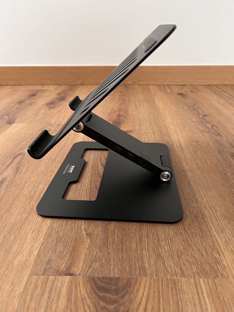 Docking Station Port Designs 2 in 1 USB-C com Notebook Stand