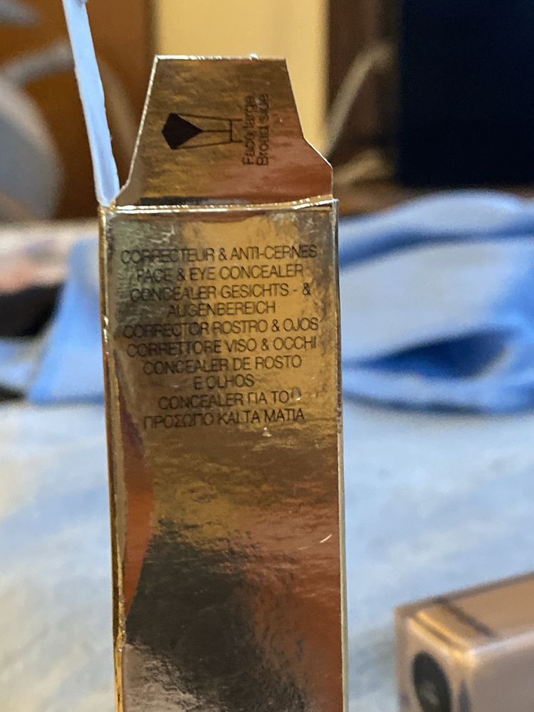 Nowy długotrwały korektor oryginalny yves saint laurent MW9 świeży