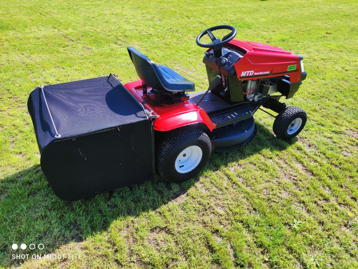 Traktorek kosiarka MTD silnik Briggs Stratton