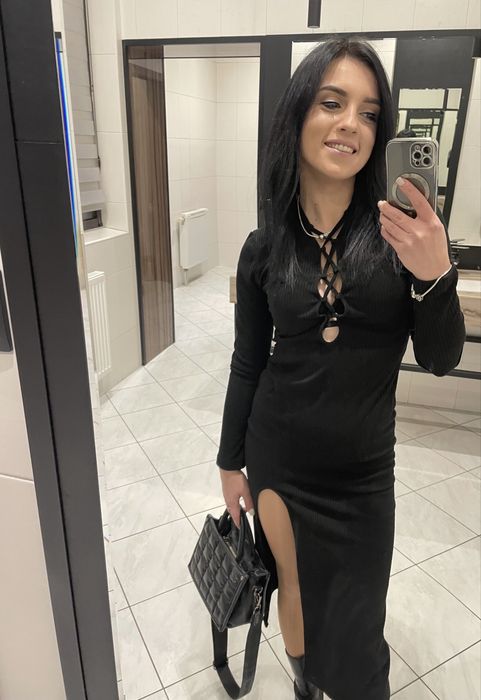 Продам плаття чорного кольору в рубчик, розмір 42-44, s m, стан ідеал