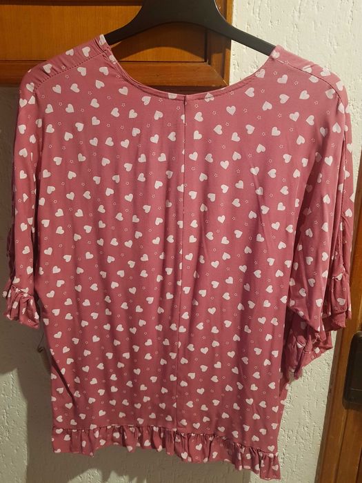 Blusas tamanho XL (ver fotos) cada unidade 10€