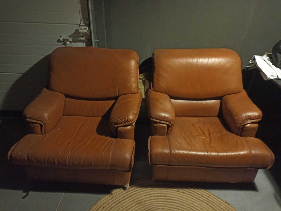 conjunto de dois sofás individuais