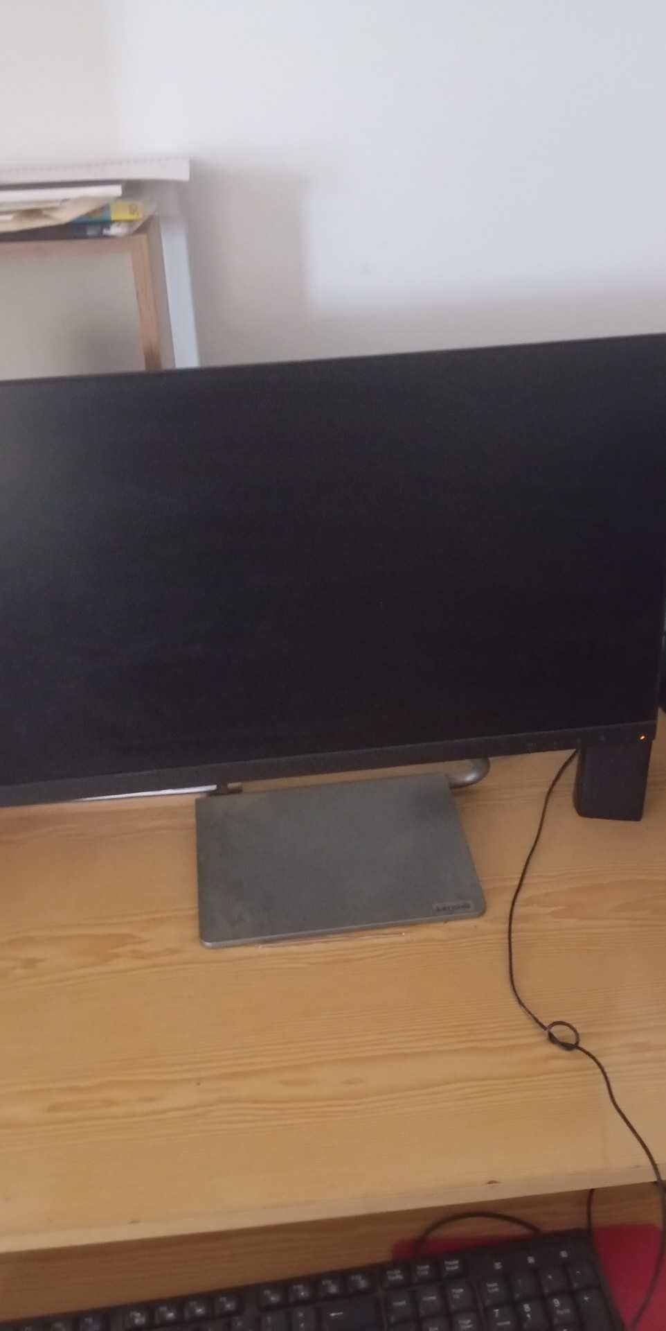 Vendo computador fixo completo quem me der 300 350 leva na hora