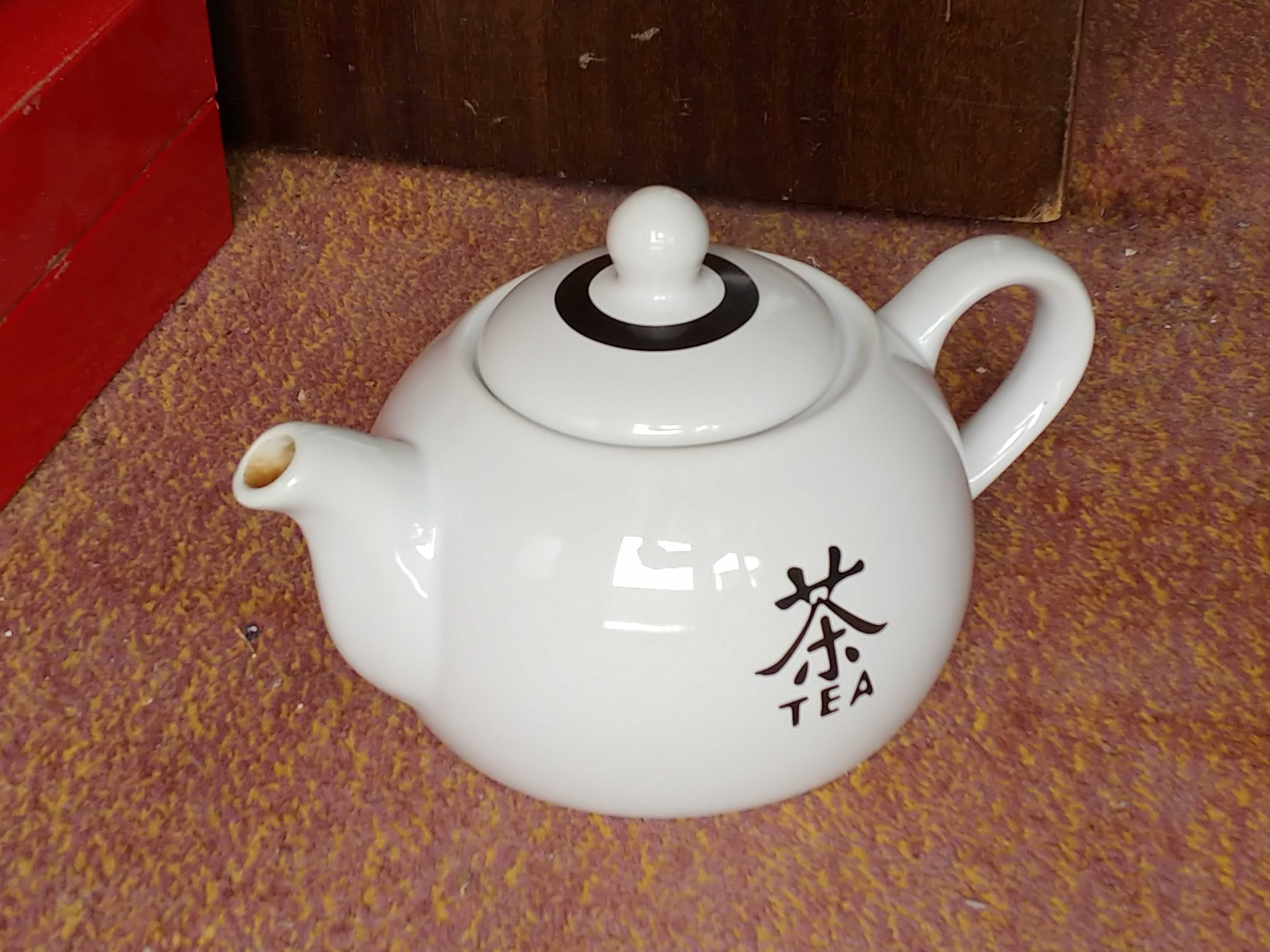 Dzbanek do herbaty i kawy porcelanowy TEA BIAŁY 1 litr z przykrywką