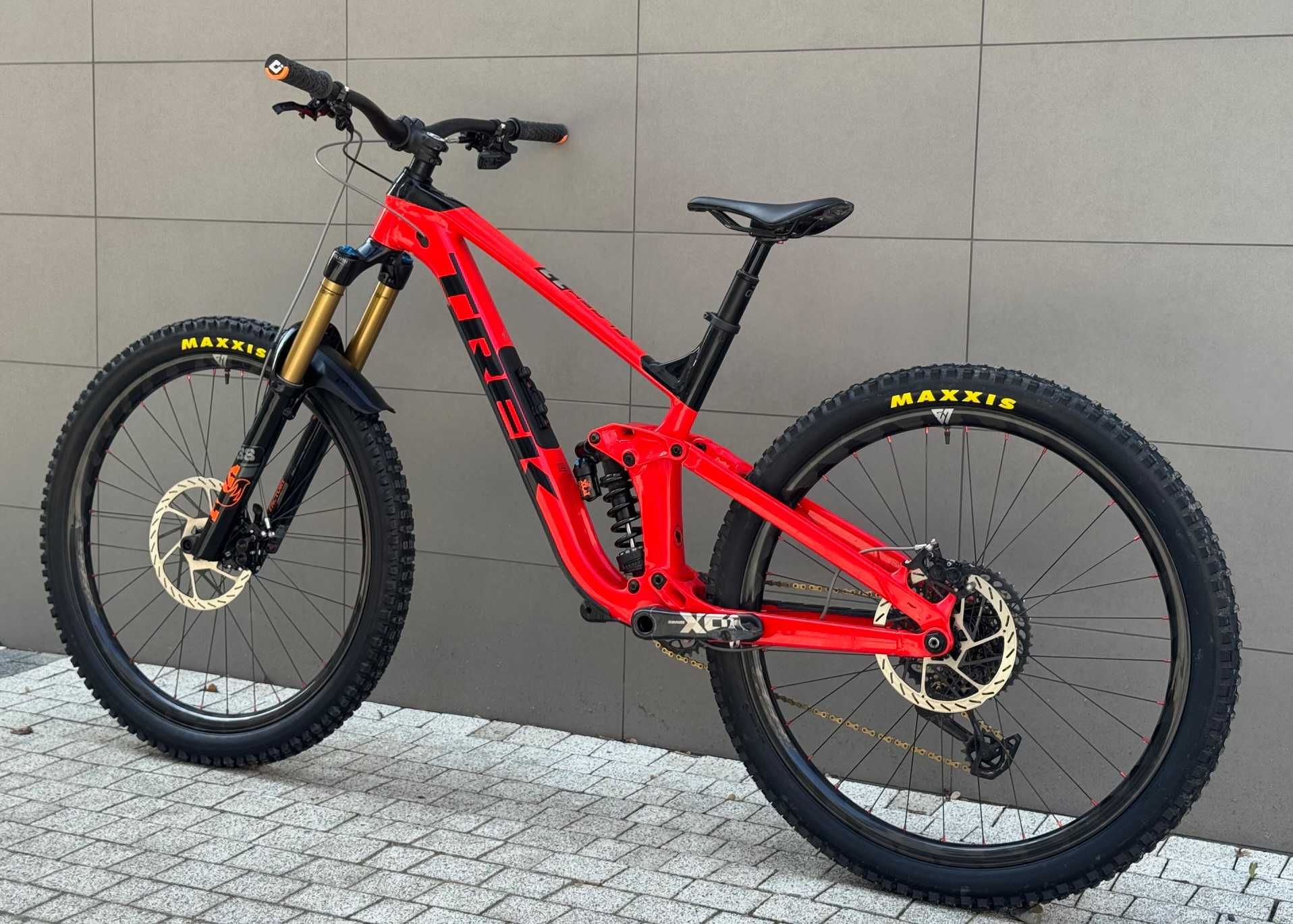 Trek Slash | 2021 | Custom Project | Gen5 | i9 Hydra | Carbon | 29''