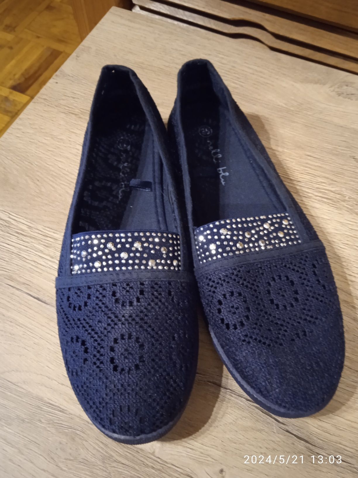 Buty  granatowe rozmiar 35