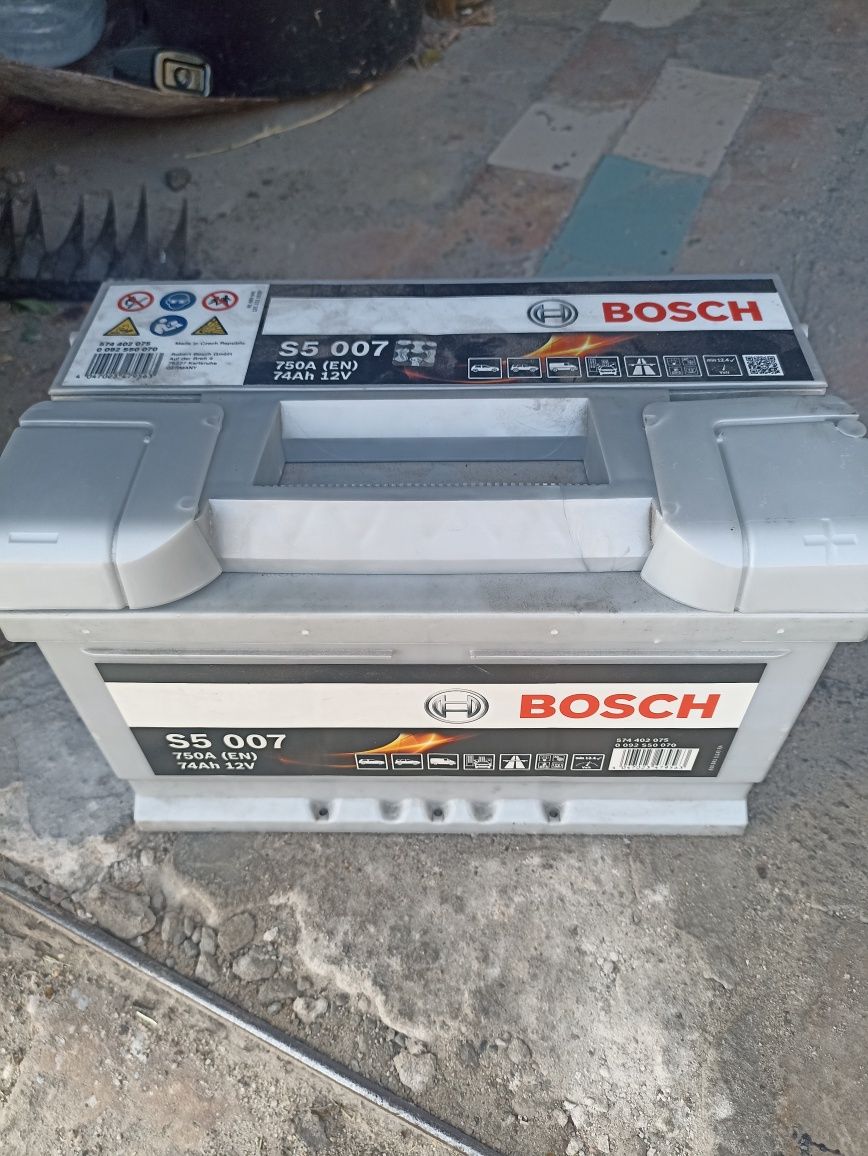 Аккумулятор Bosch 74Ah
