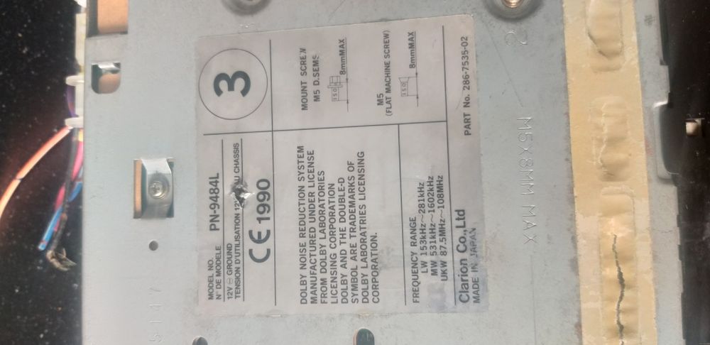 Rádio original Nissan Sunny