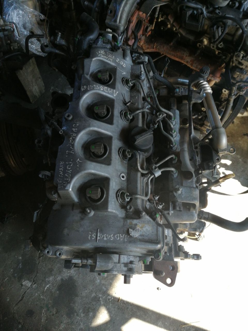 Sprzedam silnik do Toyoty pojemność 2,0 d4d