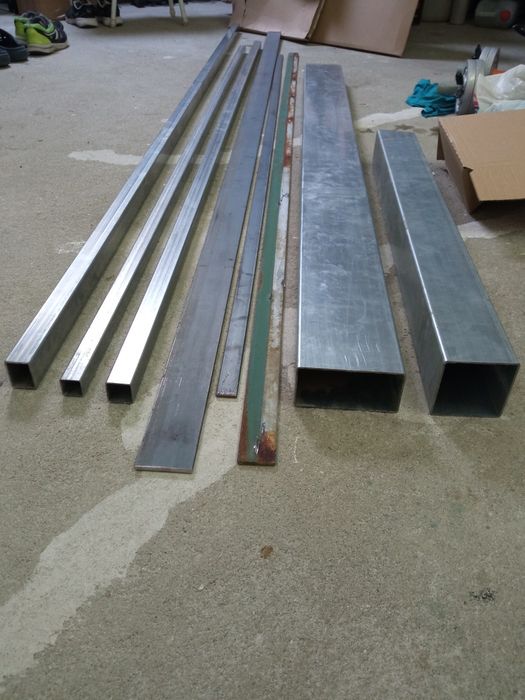 Sobras de tubo galvanizado é barras ferro