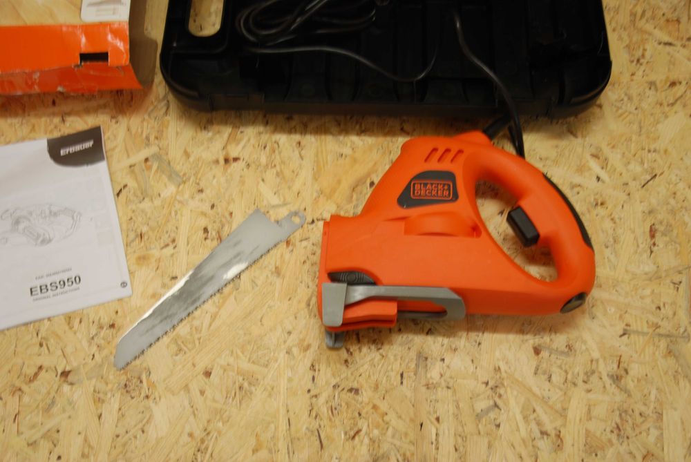 Elektryczna pilarka piła Scorpion Black&Decker