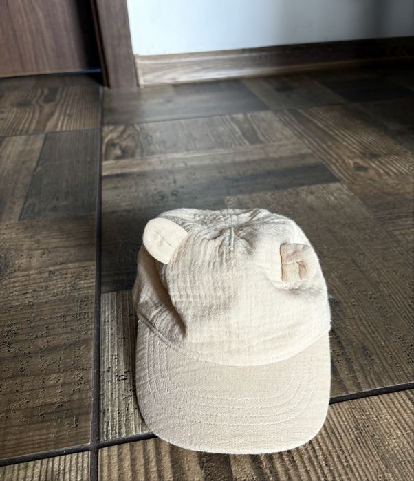 Czapka z daszkiem HM