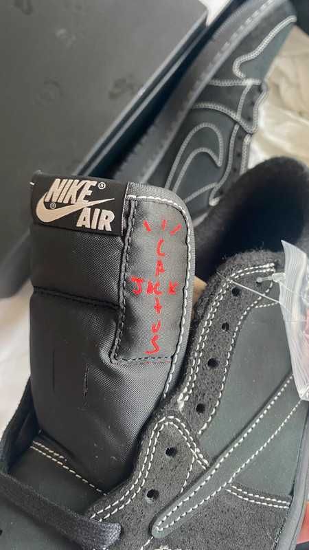 Jordan 1 Retro Low OG SP Travis Scott Black Phantom R.40