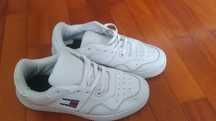 Tommy Hilfiger buty 41 sneakersy