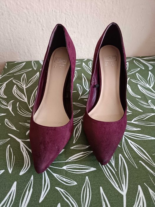 Bordowe szpilki 40 F&F