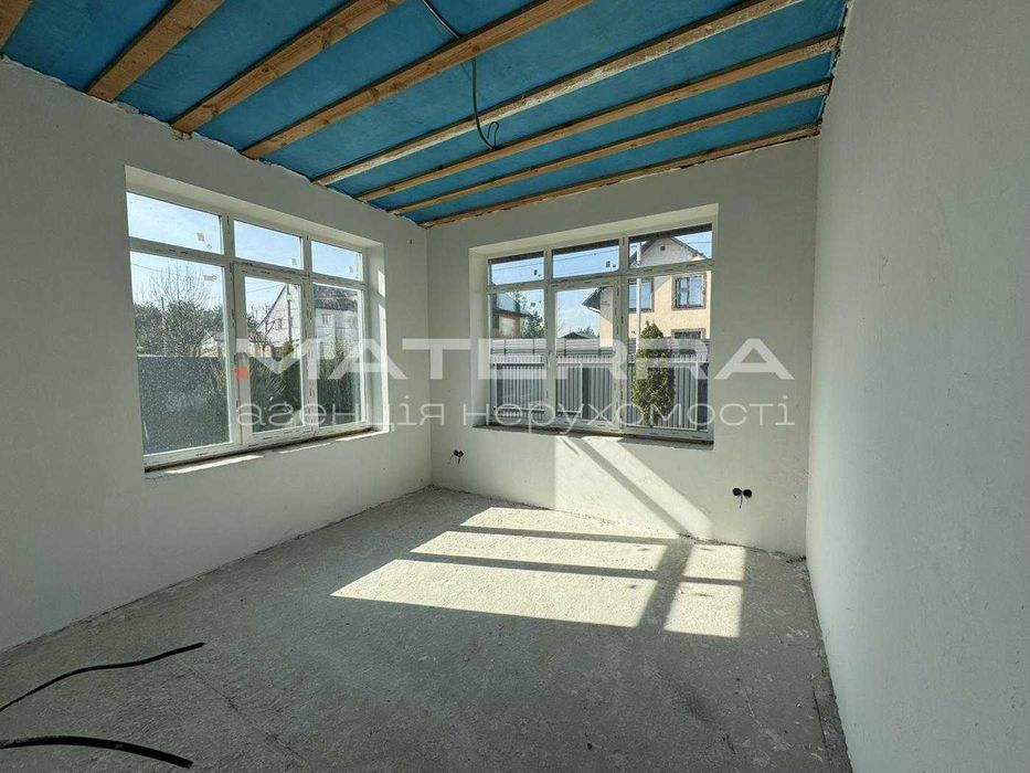 Продаж будинку в Тарасівка Київська обл. в оточенні лісу