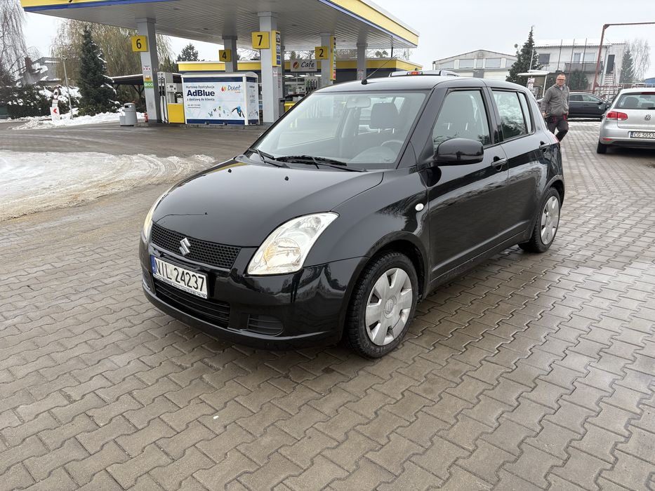 Suzuki Swift 1,3 stan bdb . Polecam !