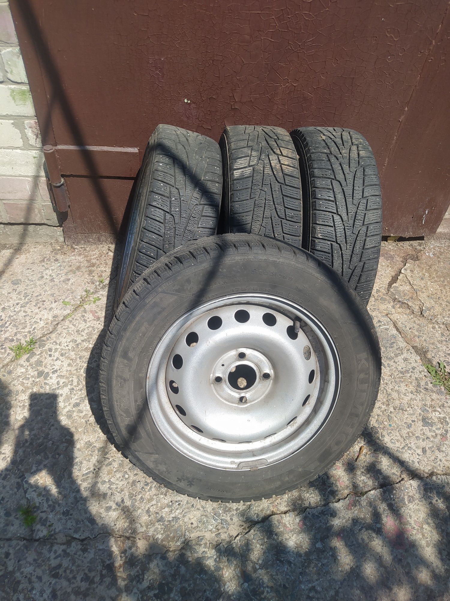 Колеса KUMHO IZEN KW31  175/65R14 82R
