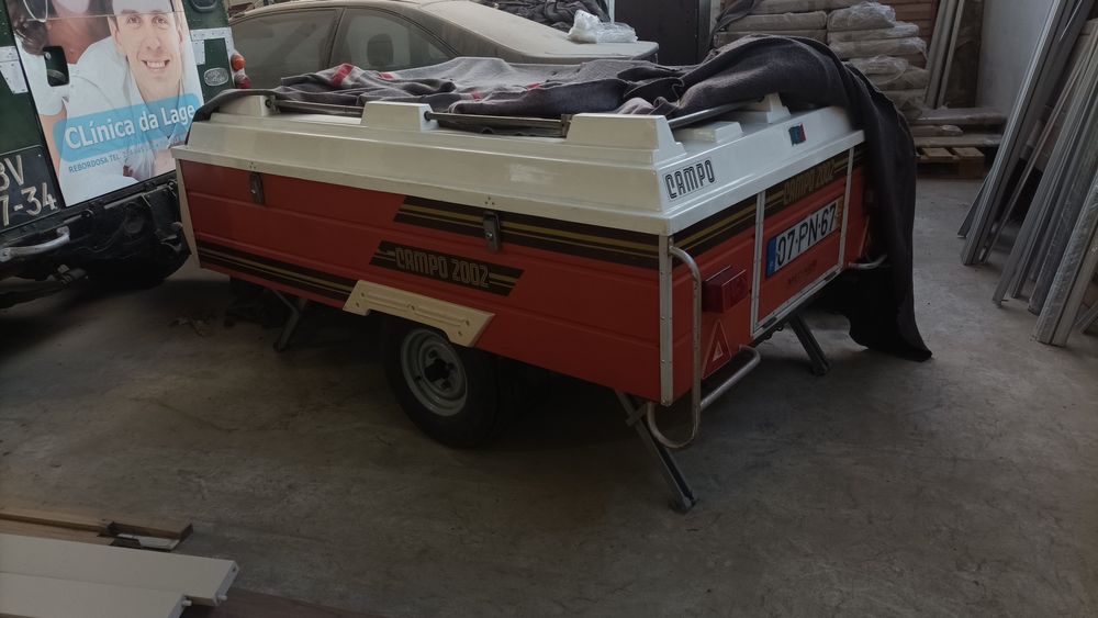 Vendo atrelado tenda