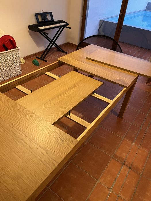 Mesa de refeições extensivel