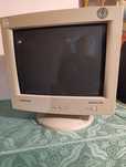 Монитор Samsung Sync Master 550b