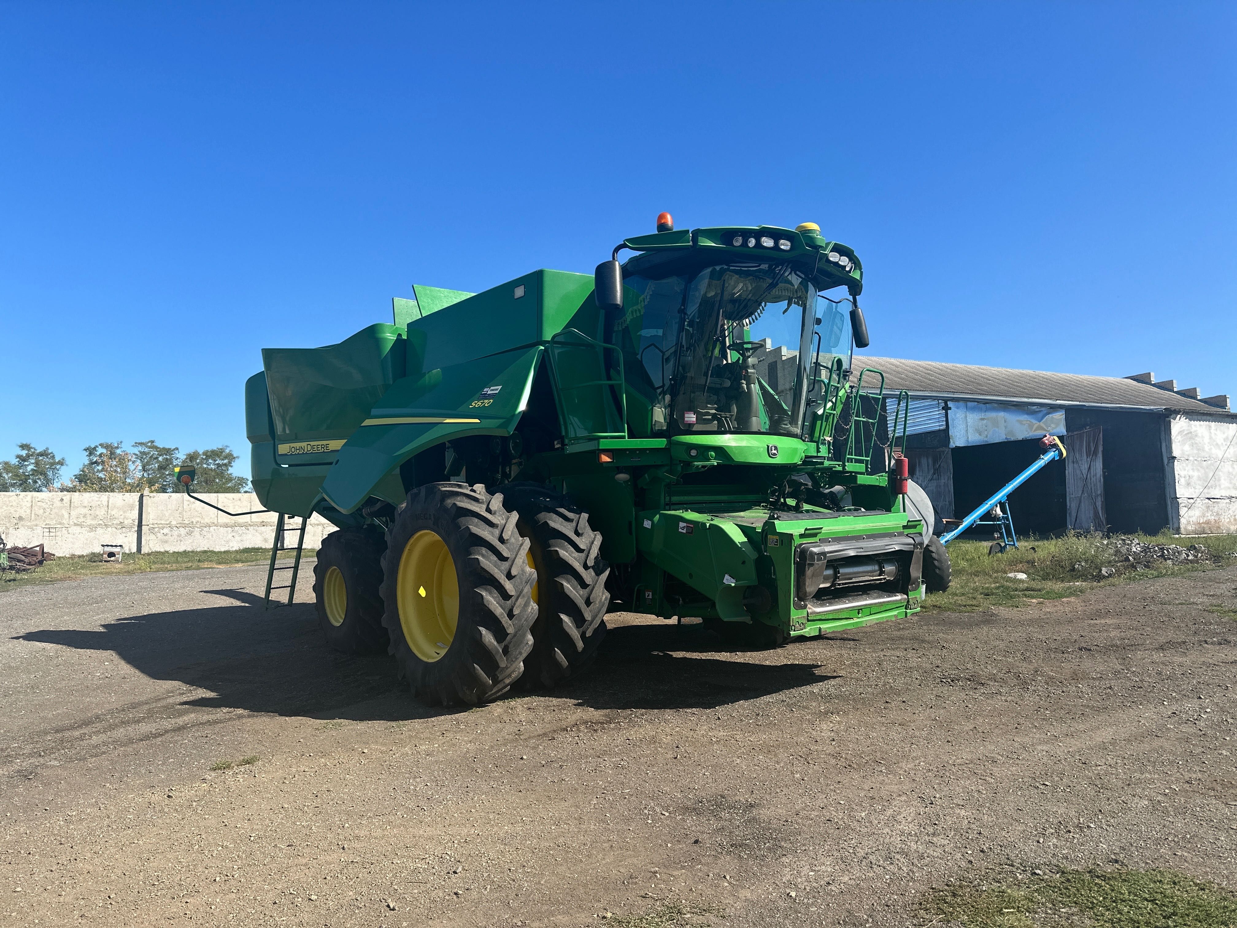 Комбайн John Deere S670 2015
