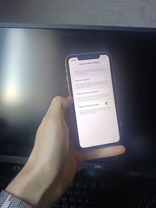 iPhone 11 64gb r-sim