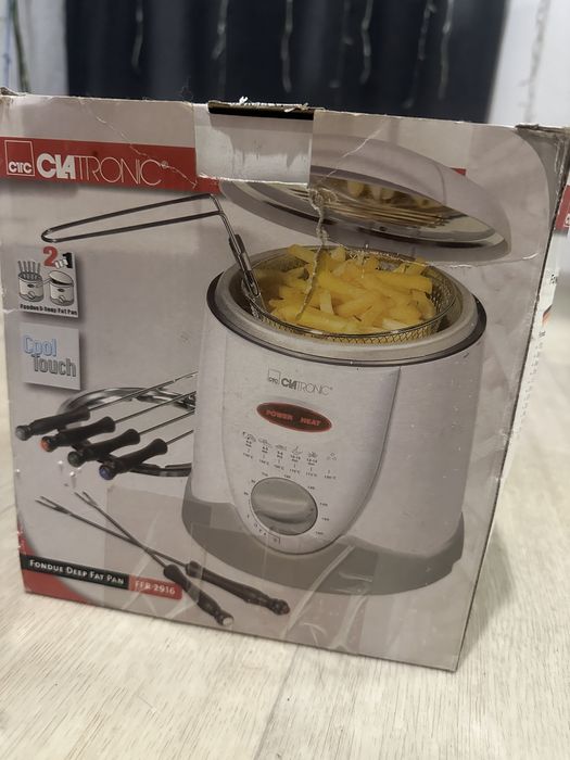 Фритюрница фондю Clatronic