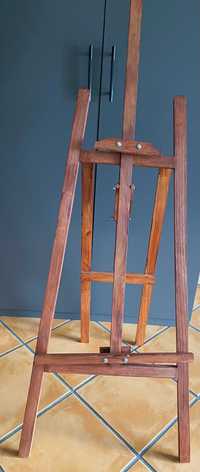 Wooden easel for the display of art or advertisements