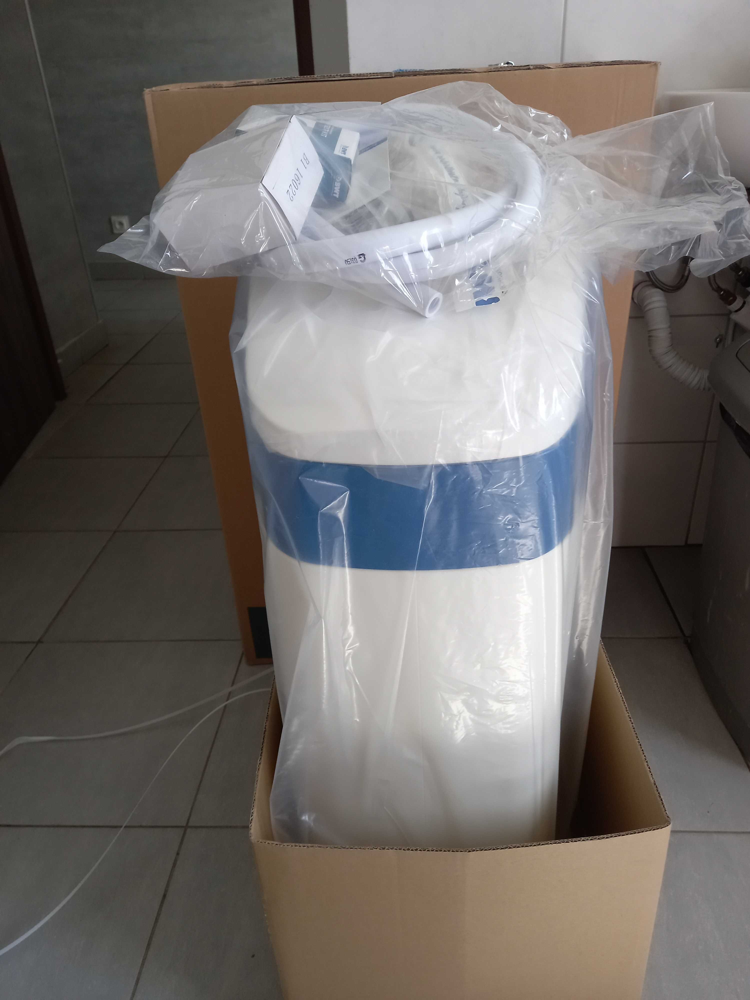 Uzdatniacz do wody, zmiękczacz, stacja uzdatniania BWT Perla Silk 25 l
