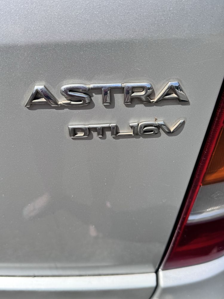 Opel Astra G Caravan Elegance 2.0 DTI 16V