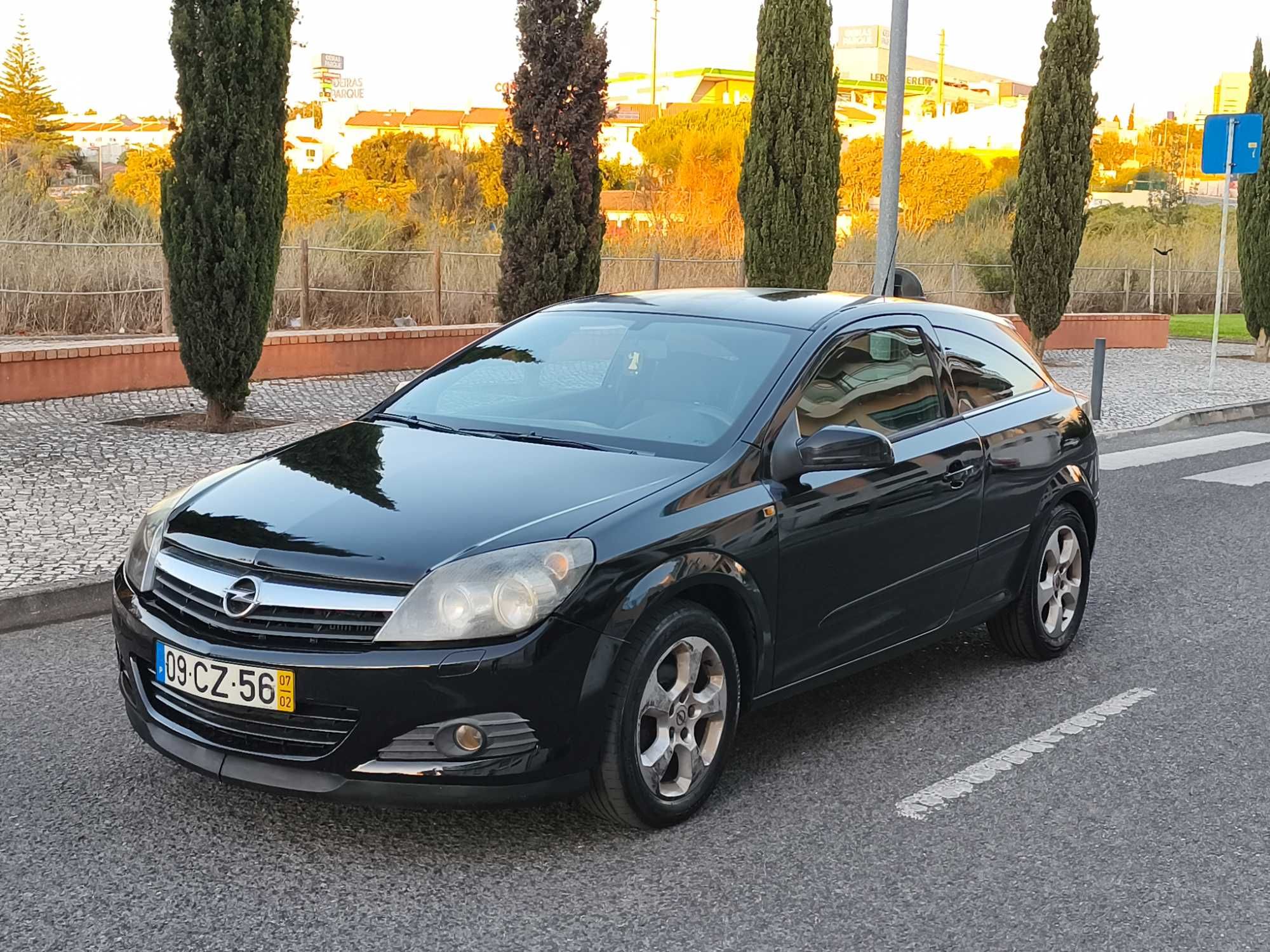 Opel Astra GTC 1.3CDTI 2007 5 Lugares