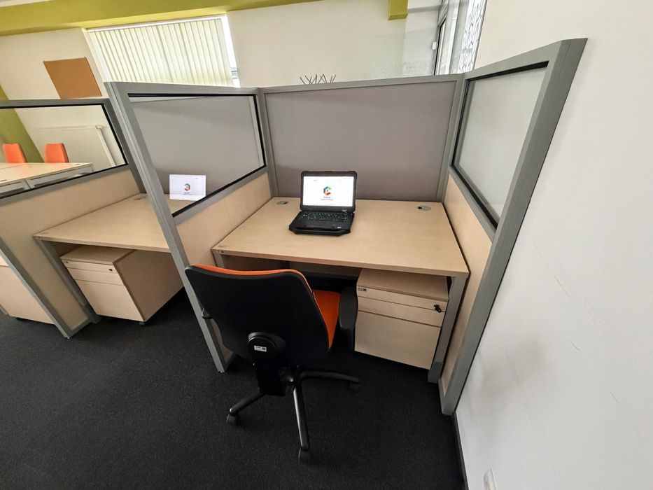 Ścianka tylna do biurka, grodziowa, mebel odgradzający biurko