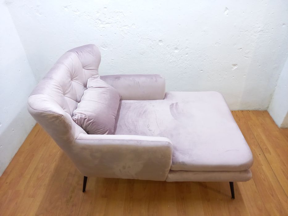 Fotel uszak przedłużony.