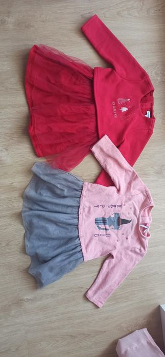 Conjunto de vestidos de Halloween e de Natal para 18meses.