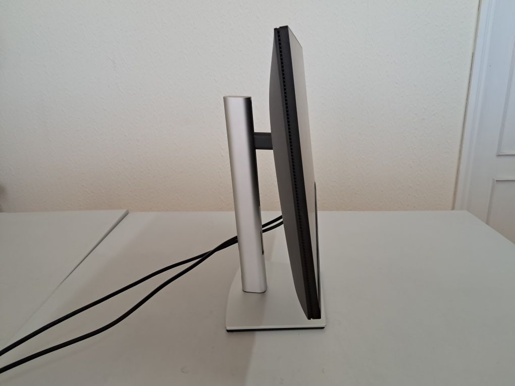 Monitor Dell P2422H