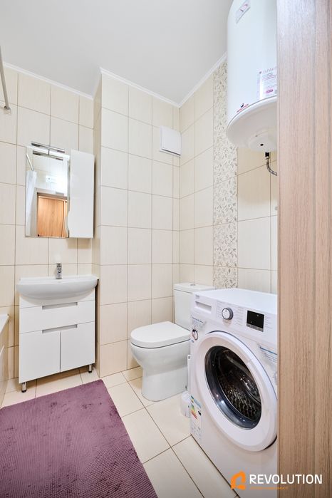 Без%, ЖК Озерний, 1-кім, Академмістечко ~25хв.