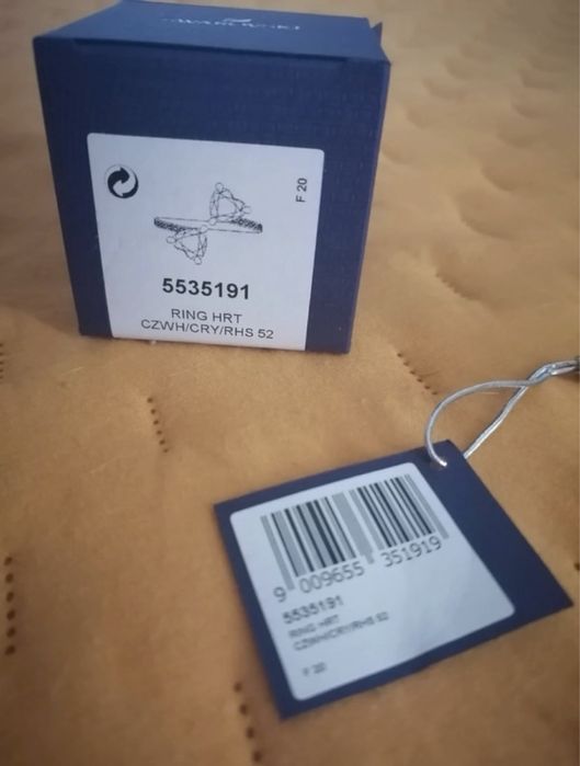 Anel da marca swarovski