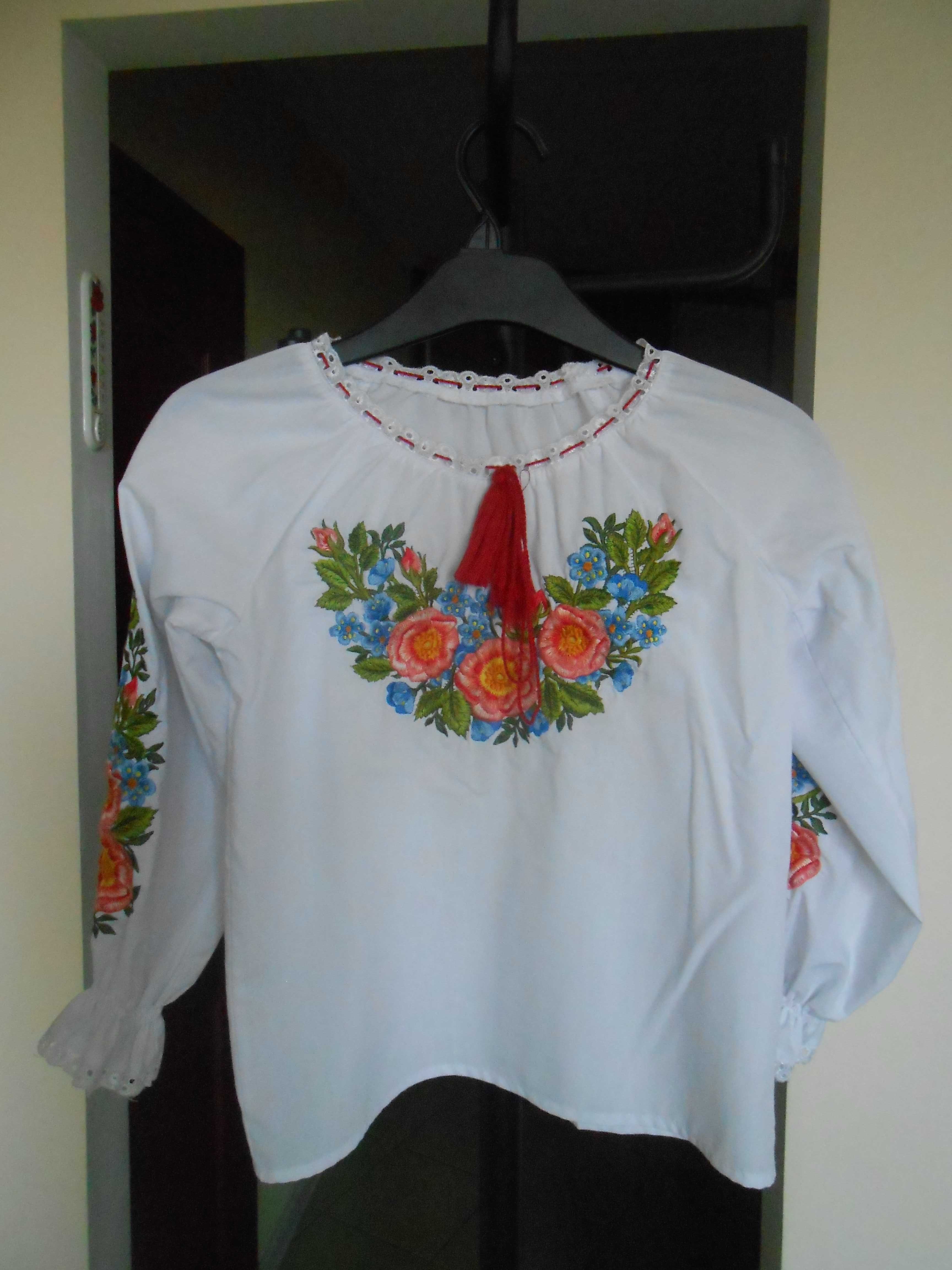 Вишиванка з Маками з Кутасиками для Дівчинки