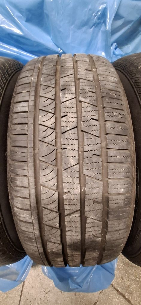 Opony wielosezon Continental 235/55/19