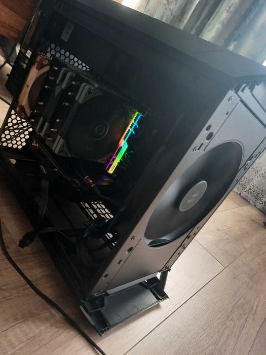 Pc Gaming Ryzen 7 5800x8 rdzeni 16 watkow32RAM DDR4 1000w 512GB M2