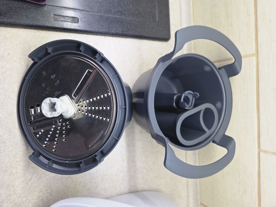 Thermomix TM6 + dodatkowe akcesoria , jeszcze na Gwarancji producenta