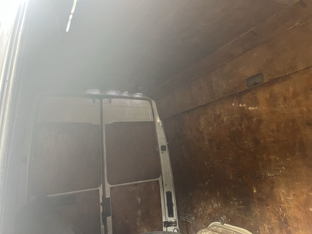 Продам Mercedes Sprinter 313D грузовой