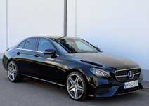 Mercedes-Benz Klasa E W213 220d 194KM Automat 9b Pakiet AMG Ambiente Kamera Burmester