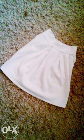biała spódniczka rozkloszowana biała S 36