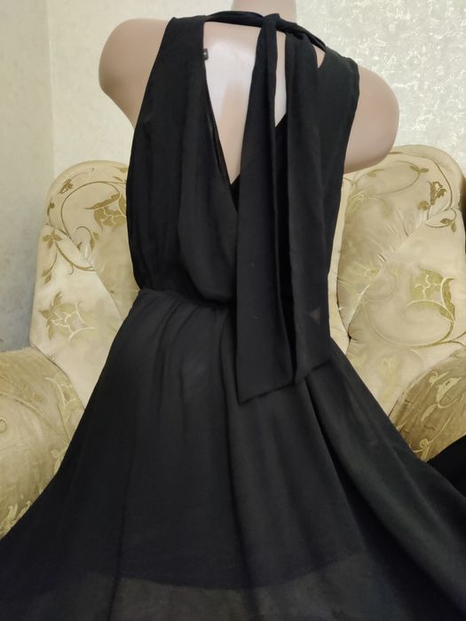 Продам модные женские брендовые вечерние праздничные платья б/у