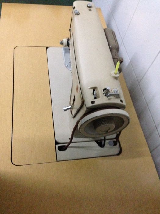 Máquina de costura SINGER