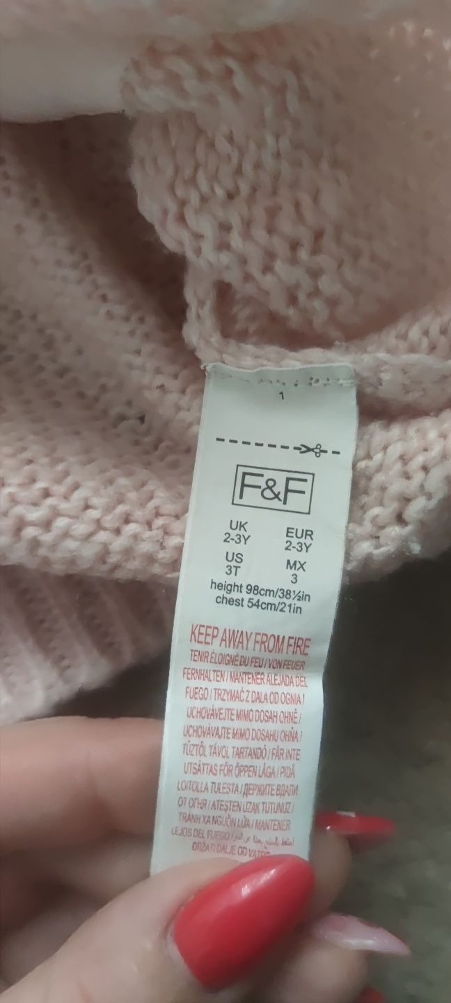 Sweterek dla dziewczynki, rozmiar 98